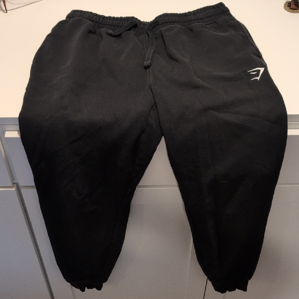 Gymshark Crest Joggers - Slim Fit